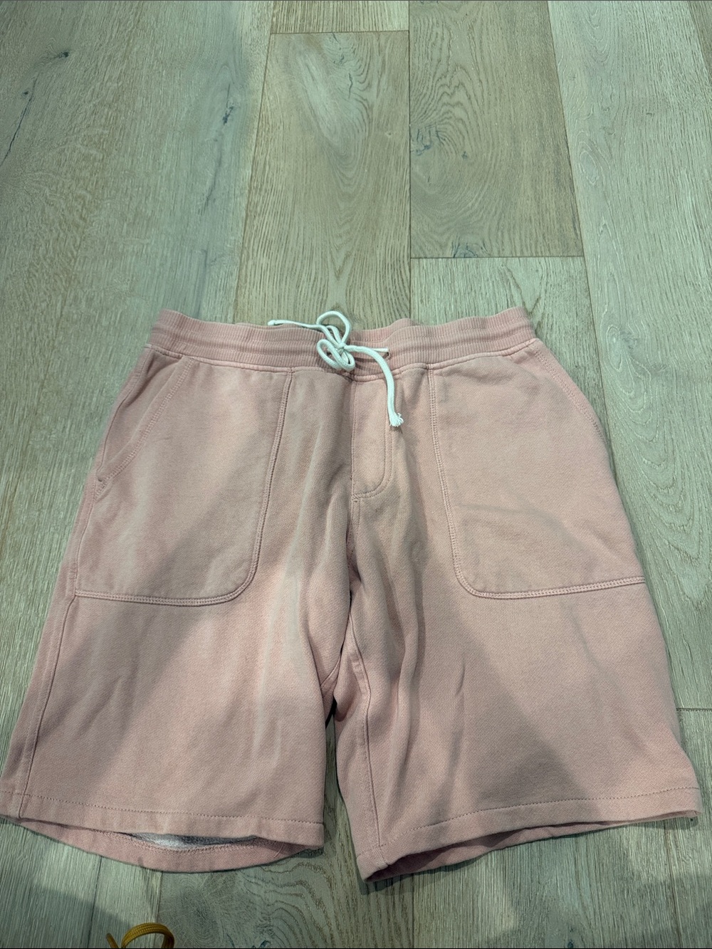 Vans Men's Dusty Pink Drawstring Athletic Shorts medium.